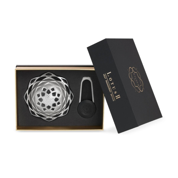 Kaloud Lotus II в Магадане